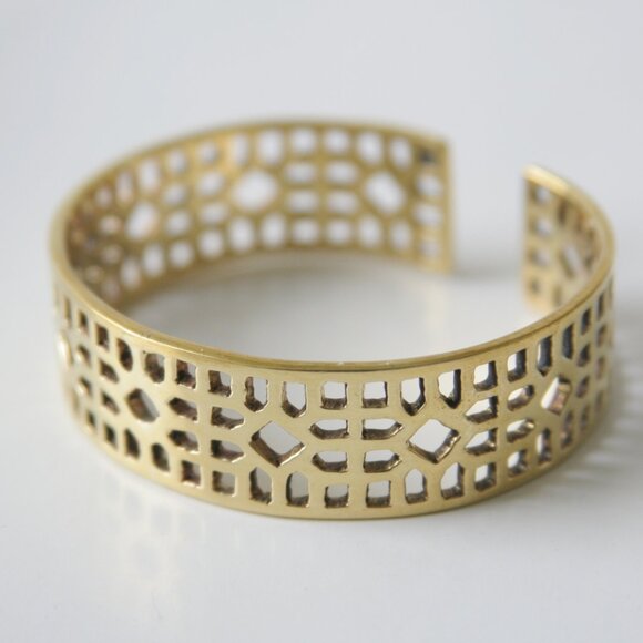 Handmade Recycled bullet shell brass bangle, Eco-friendly and Ethical jewelry - Picture 2 of 9